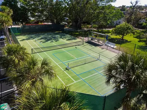4420 Exeter Drive Longboat Key FL 34228