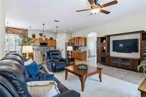 7915 Edmonston Circle University Park FL 34201