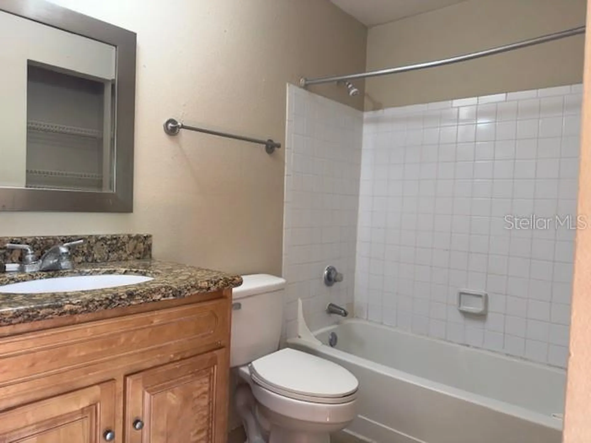208 Afton Square Altamonte Springs FL 32714