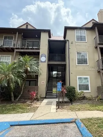 208 Afton Square Altamonte Springs FL 32714