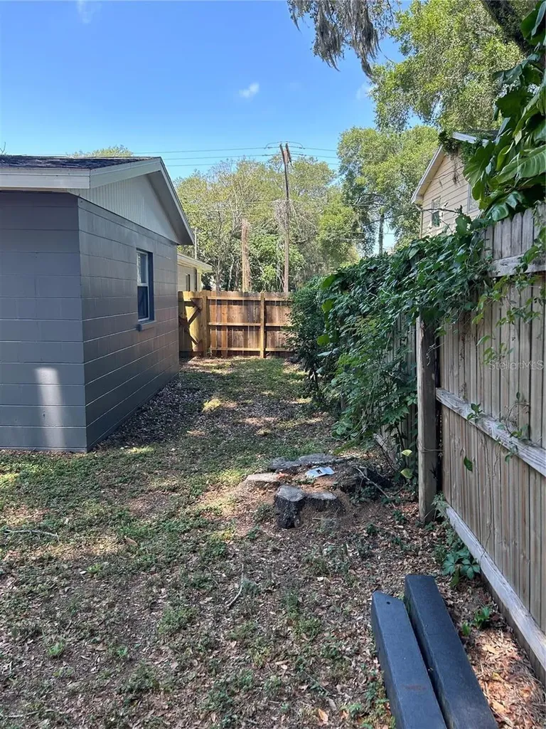232 Beverly Boulevard Brandon FL 33511
