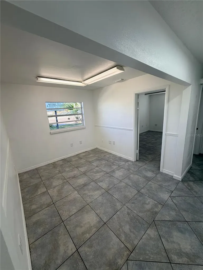 1486 S Semoran Boulevard Orlando FL 32807