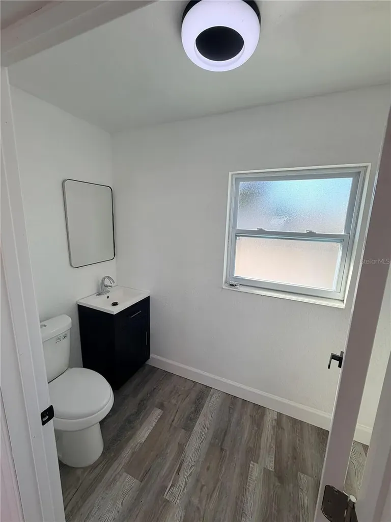 1486 S Semoran Boulevard Orlando FL 32807