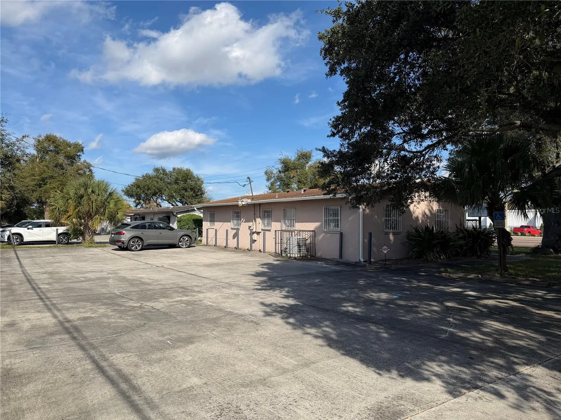 1486 S Semoran Boulevard Orlando FL 32807