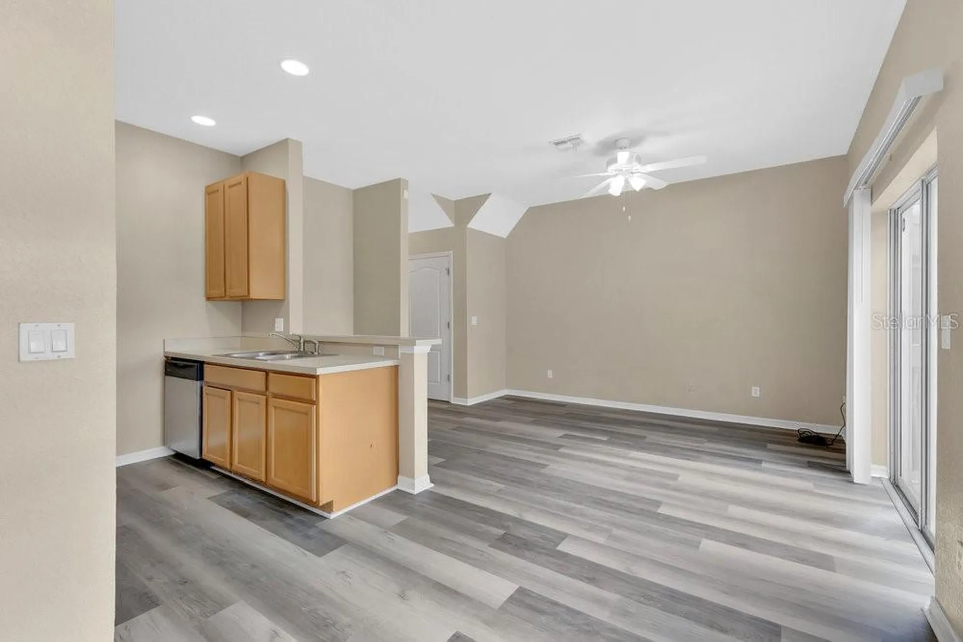 2377 Caravelle Circle Kissimmee FL 34746