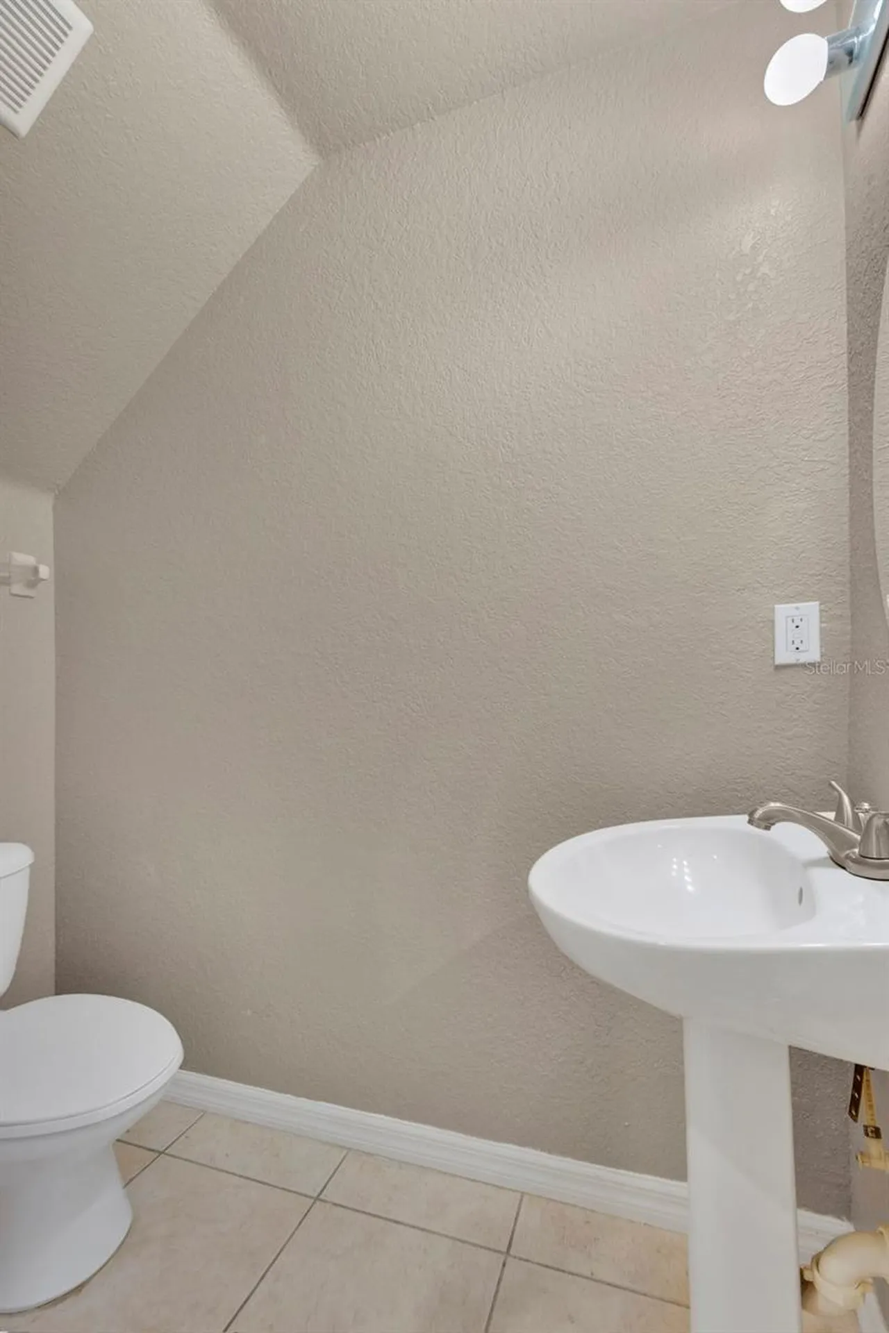 2377 Caravelle Circle Kissimmee FL 34746