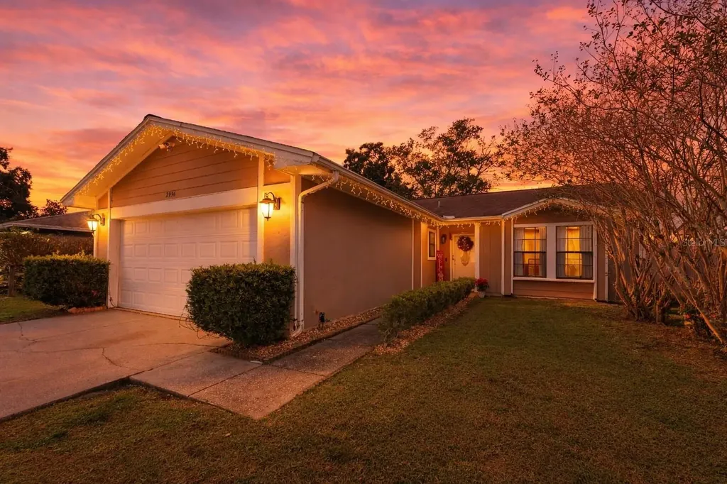 2936 Curry Woods Drive Orlando FL 32822