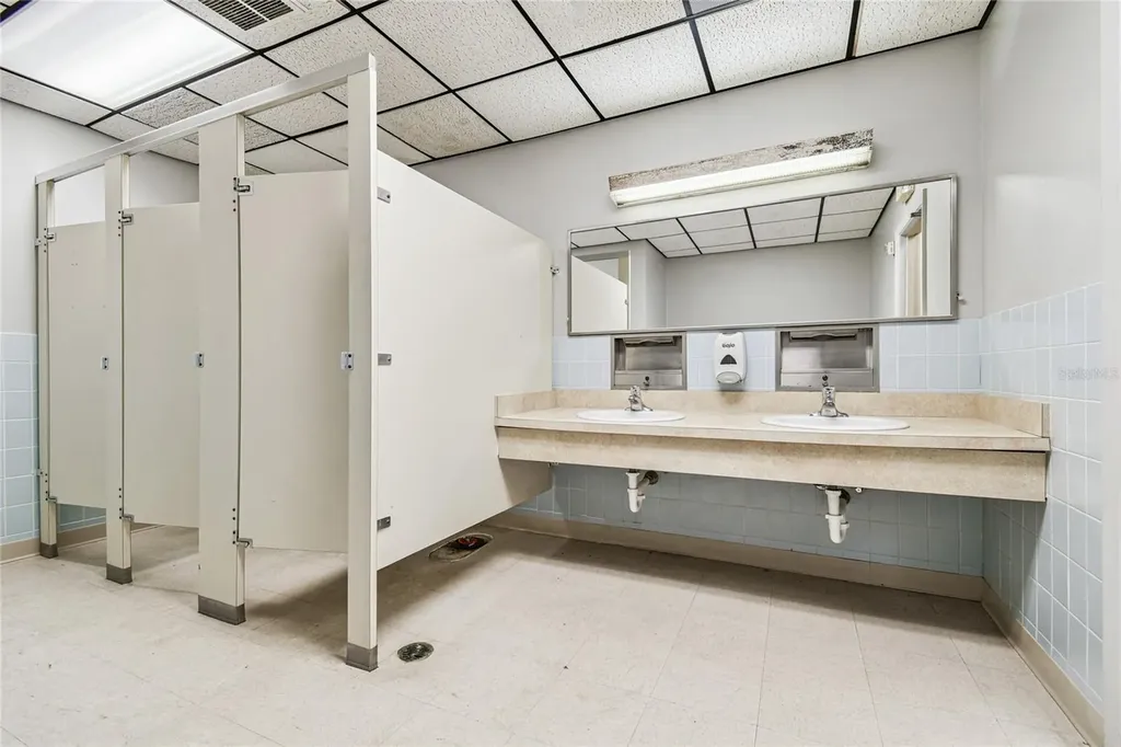 5435 Gall Boulevard Zephyrhills FL 33542