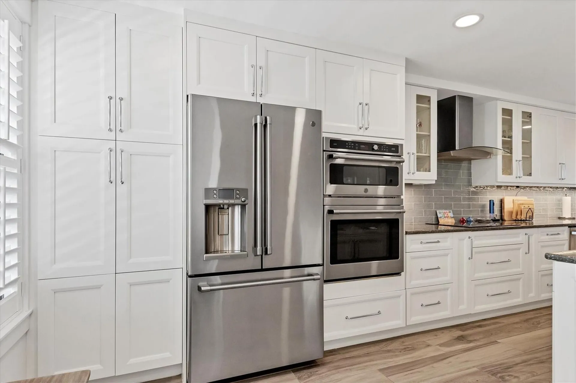 5740 Midnight Pass Road Sarasota FL 34242