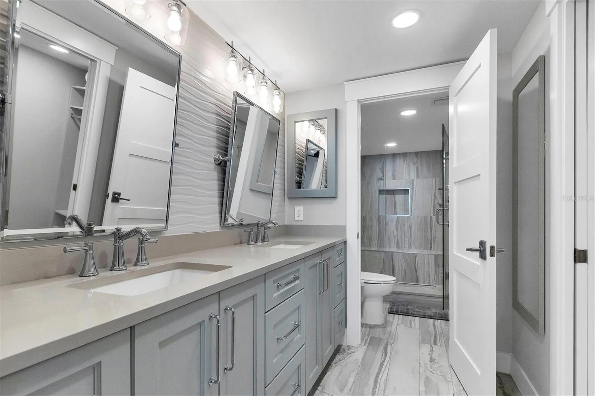 5740 Midnight Pass Road Sarasota FL 34242