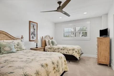 5740 Midnight Pass Road Sarasota FL 34242