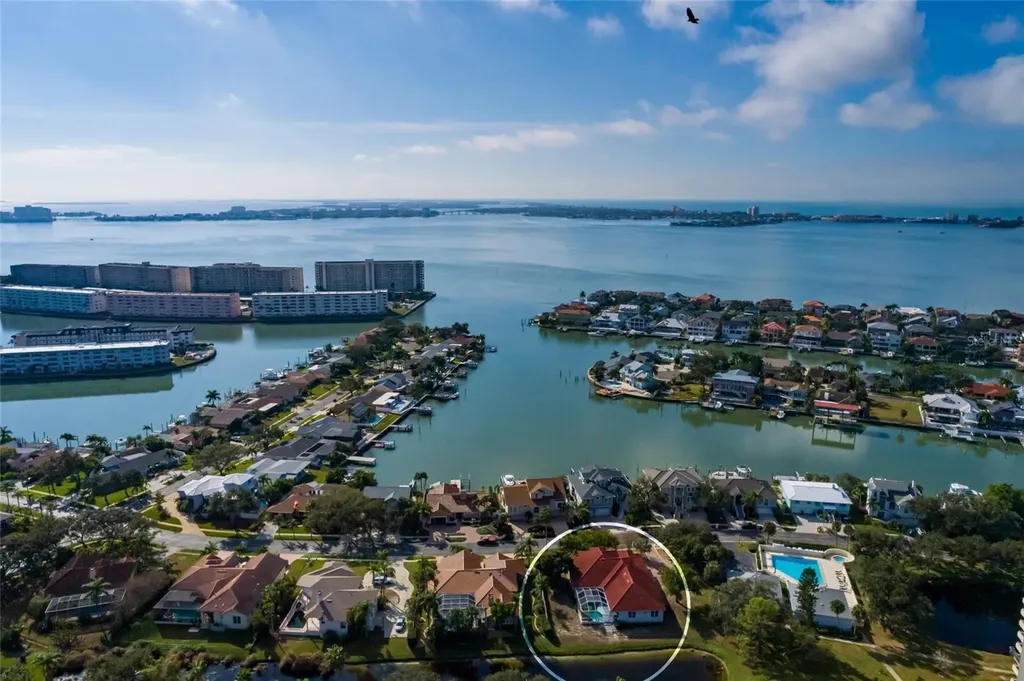 5921 Skimmer Point Boulevard S Gulfport FL 33707