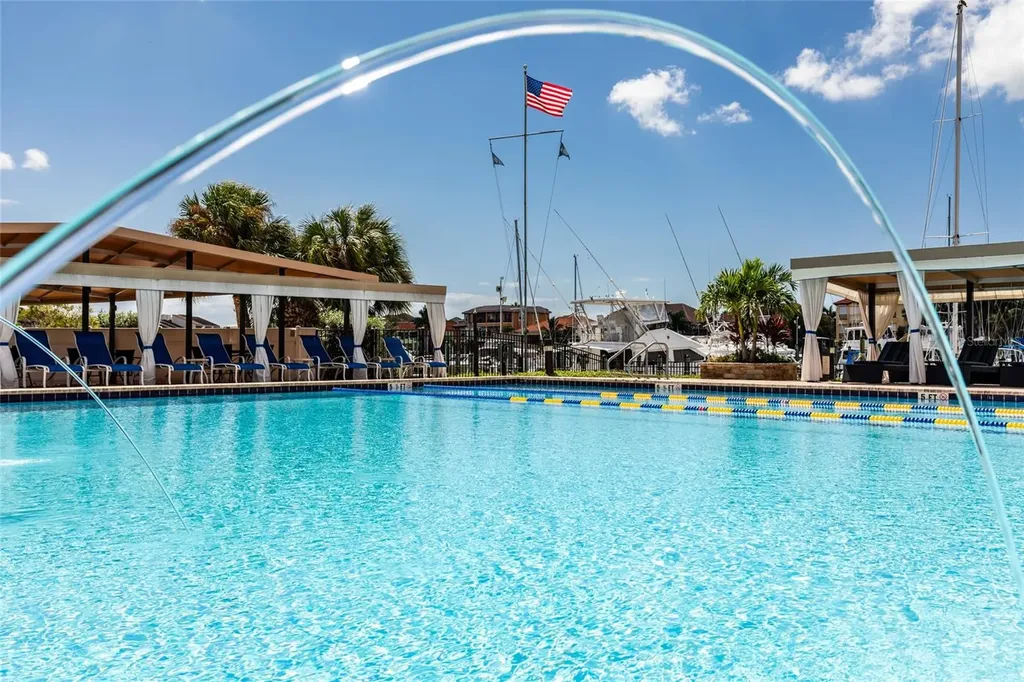 5921 Skimmer Point Boulevard S Gulfport FL 33707