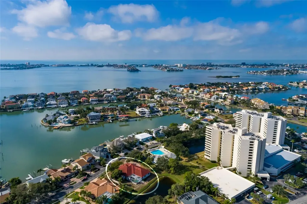 5921 Skimmer Point Boulevard S Gulfport FL 33707