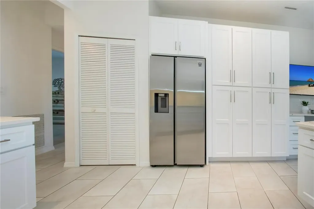 8267 Shadow Pine Way Sarasota FL 34238