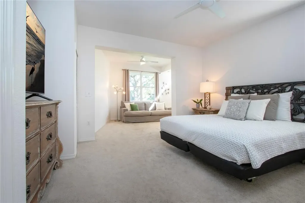8267 Shadow Pine Way Sarasota FL 34238