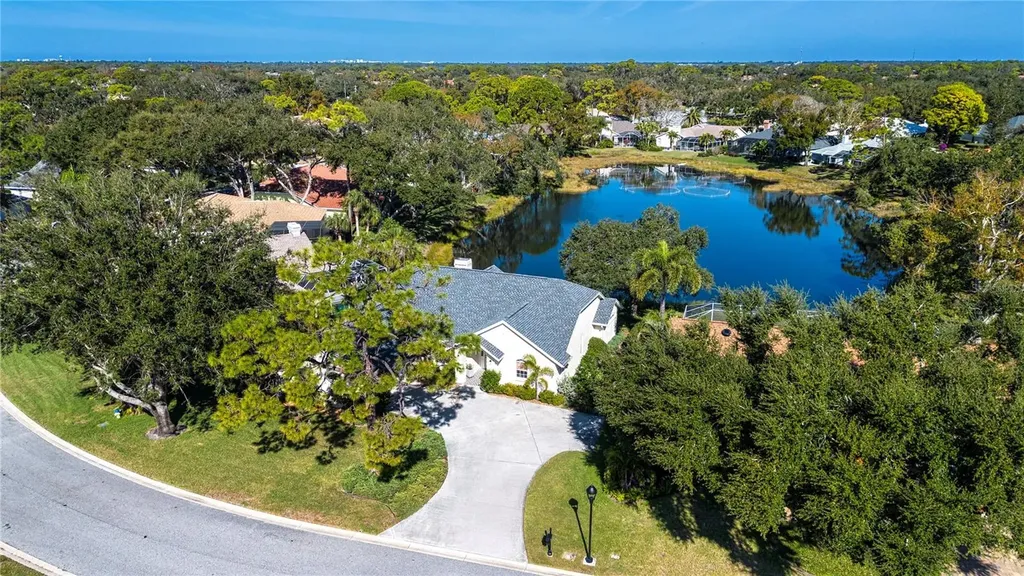 8267 Shadow Pine Way Sarasota FL 34238