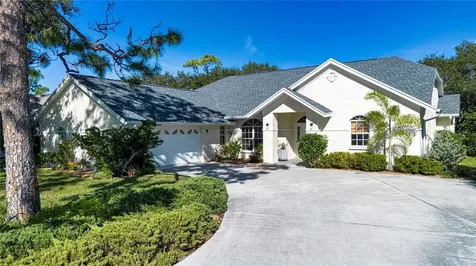 8267 Shadow Pine Way Sarasota FL 34238