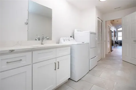 8267 Shadow Pine Way Sarasota FL 34238