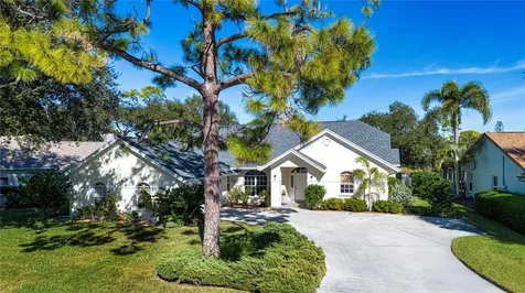 8267 Shadow Pine Way Sarasota FL 34238