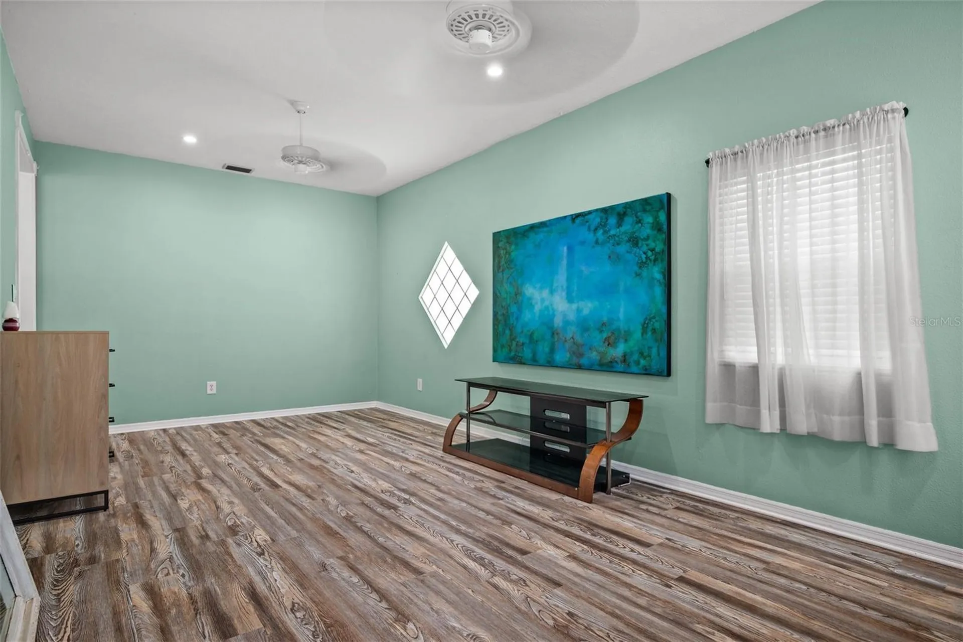 435 3rd Street NW Largo FL 33770