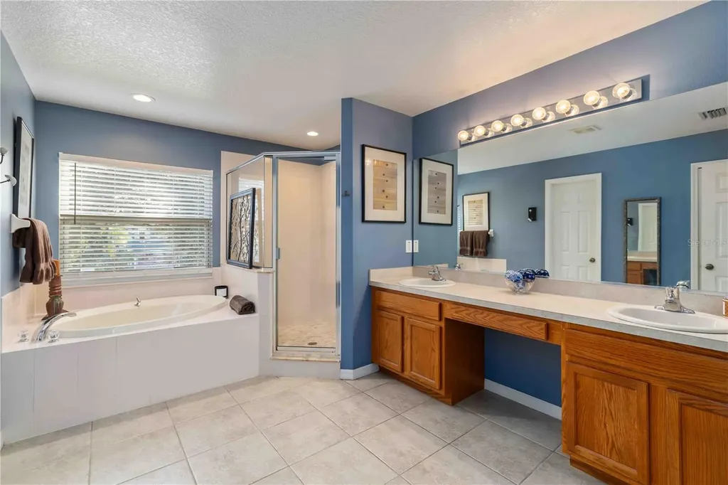 3907 62nd Terrace E Bradenton FL 34203