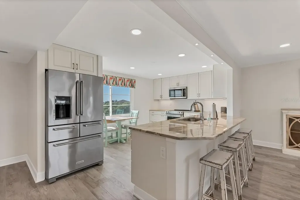9397 Midnight Pass Road Sarasota FL 34242