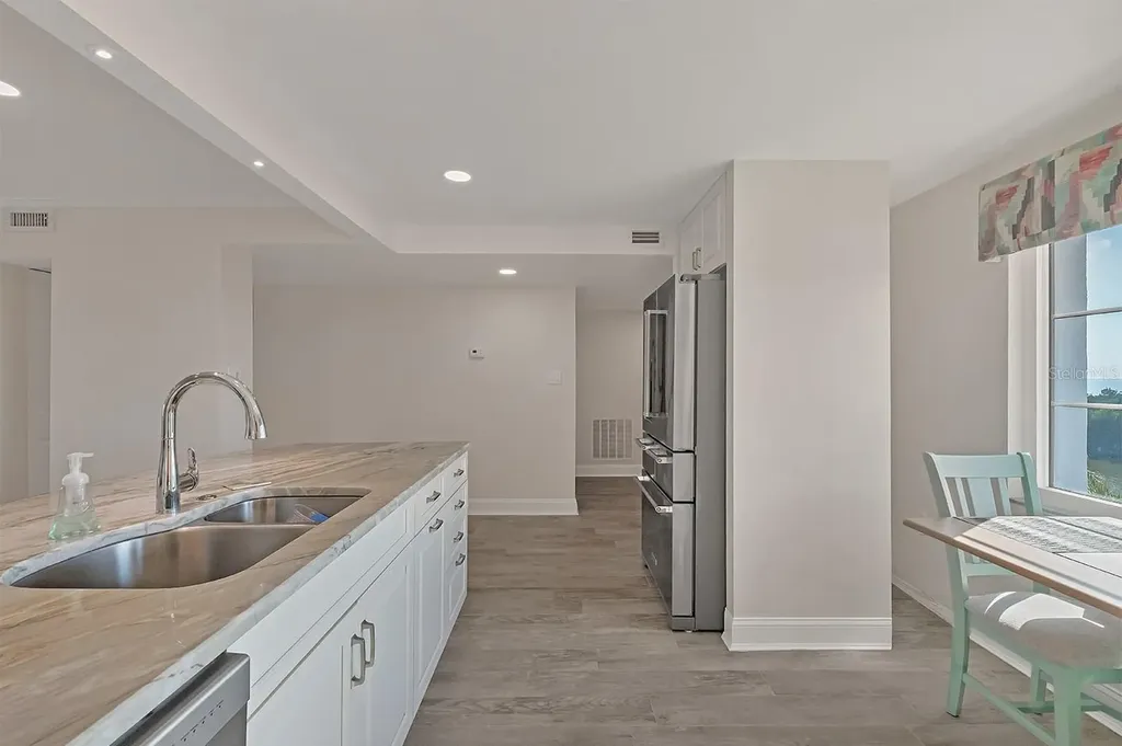 9397 Midnight Pass Road Sarasota FL 34242