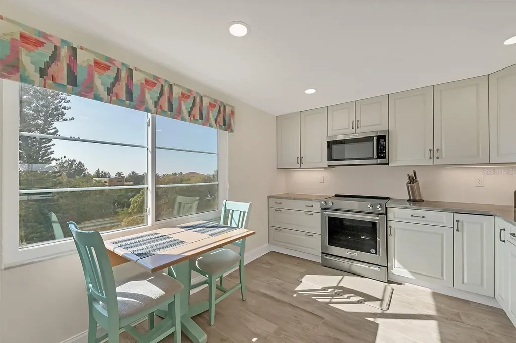 9397 Midnight Pass Road Sarasota FL 34242