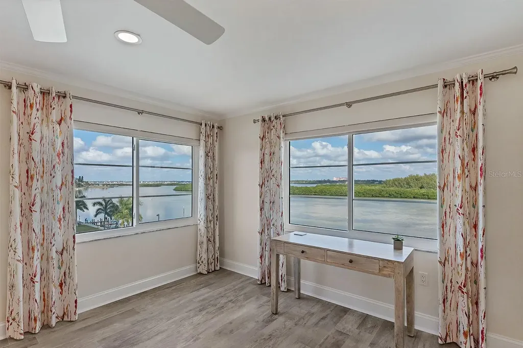 9397 Midnight Pass Road Sarasota FL 34242