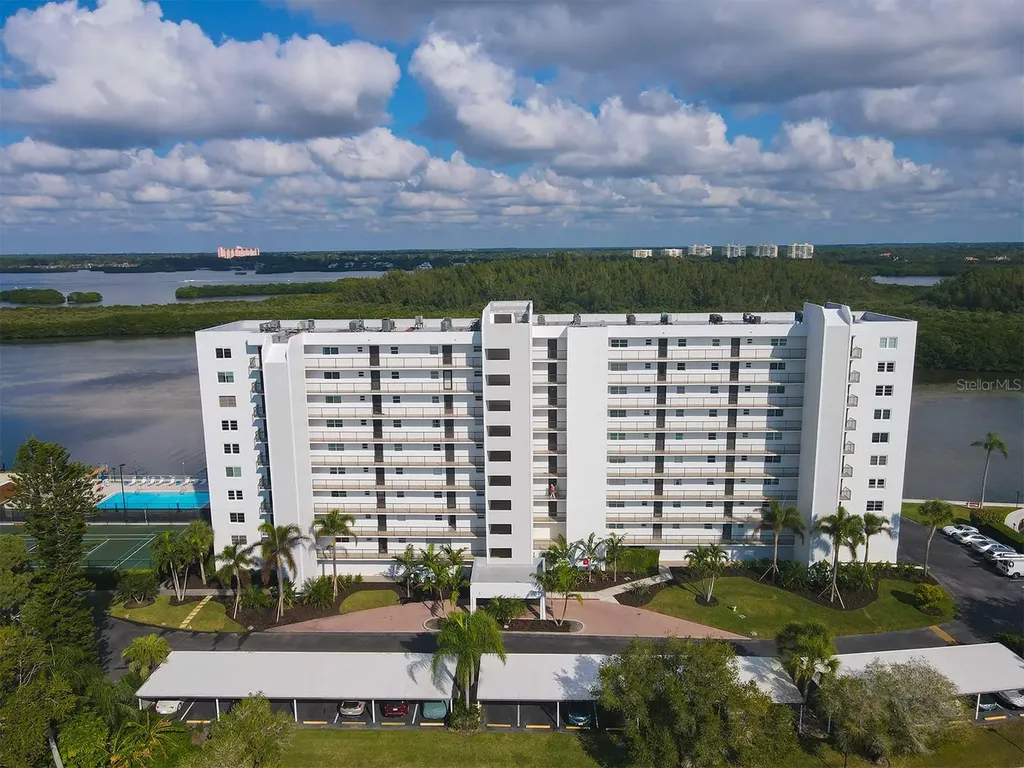 9397 Midnight Pass Road Sarasota FL 34242
