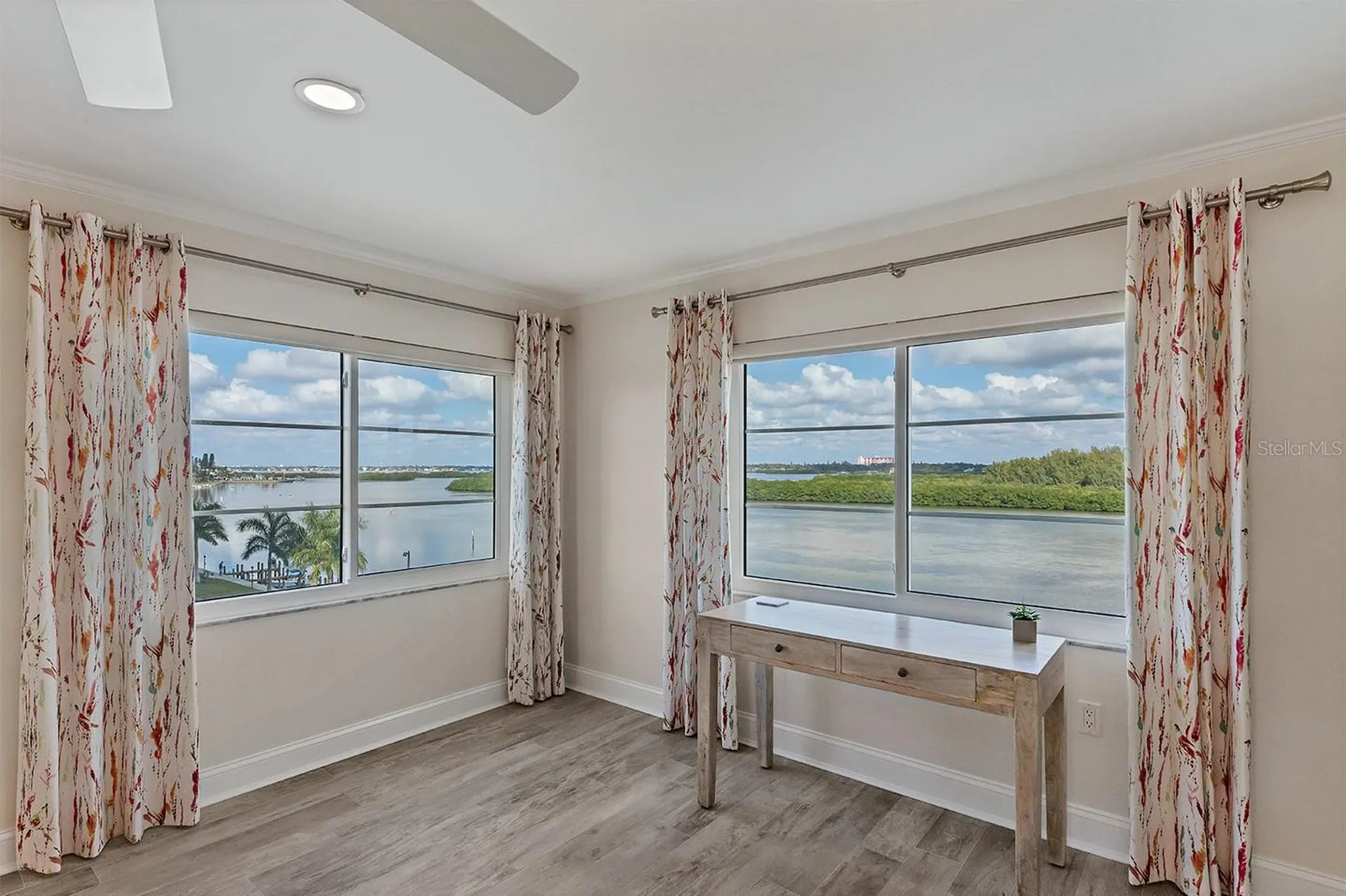 9397 Midnight Pass Road Sarasota FL 34242