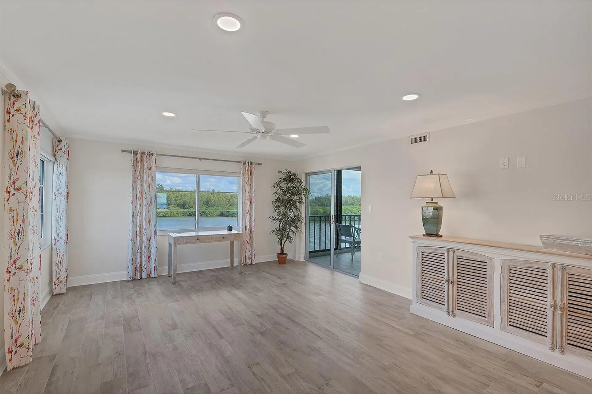 9397 Midnight Pass Road Sarasota FL 34242