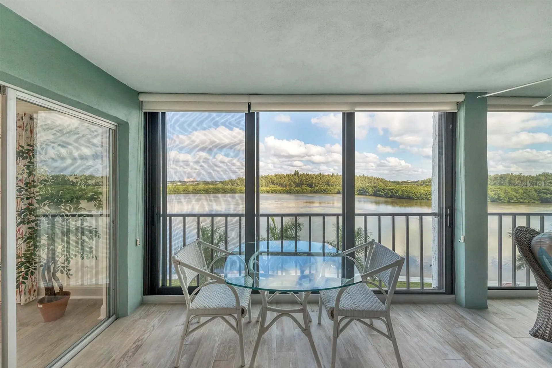 9397 Midnight Pass Road Sarasota FL 34242