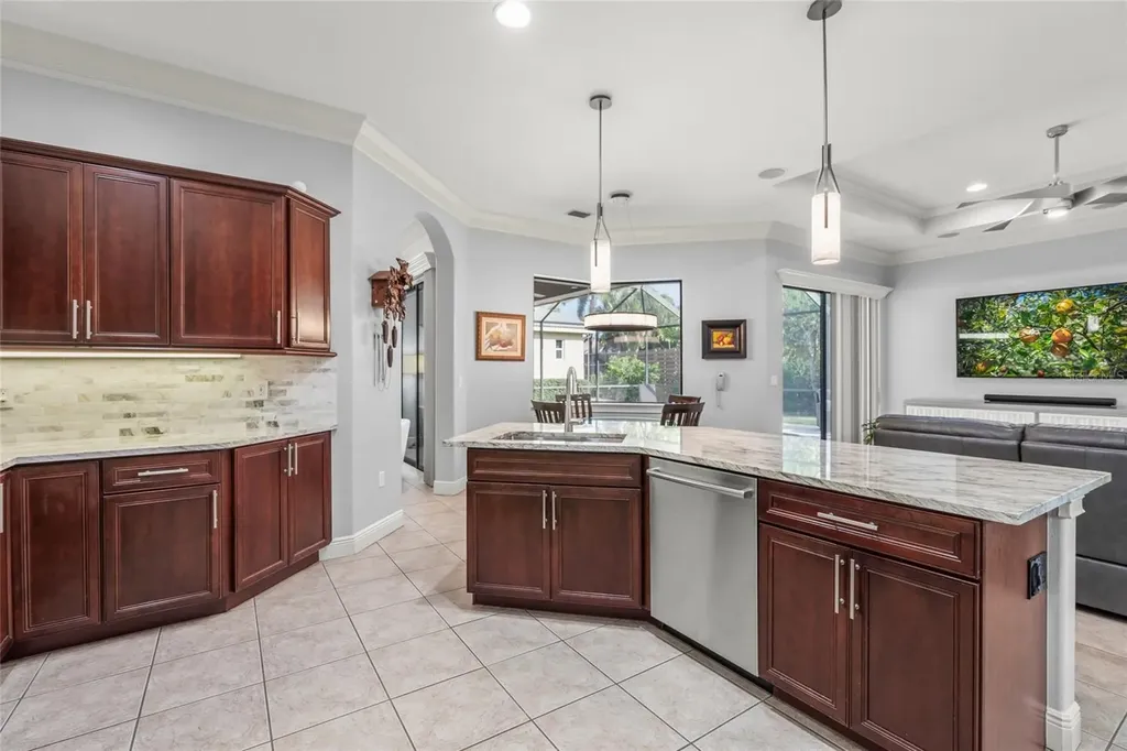 5343 Nathaniel Place Sarasota FL 34233