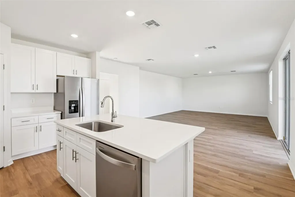 12601 Homeland Drive Dade City FL 33525