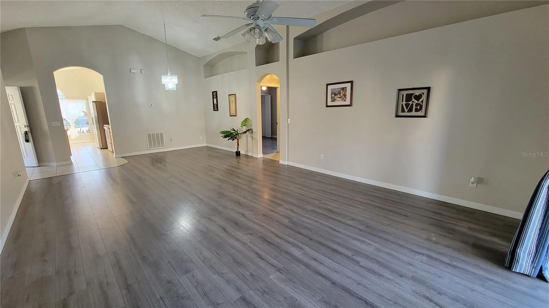 100 Boulder Court Sanford FL 32771