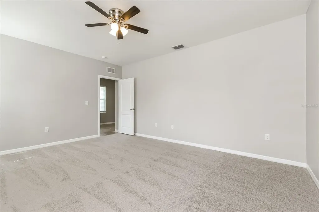 571 Autumn Stream Drive Auburndale FL 33823