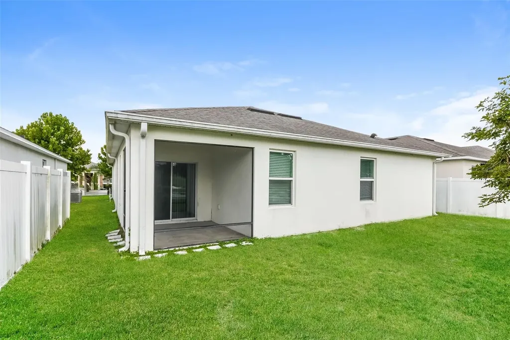 571 Autumn Stream Drive Auburndale FL 33823