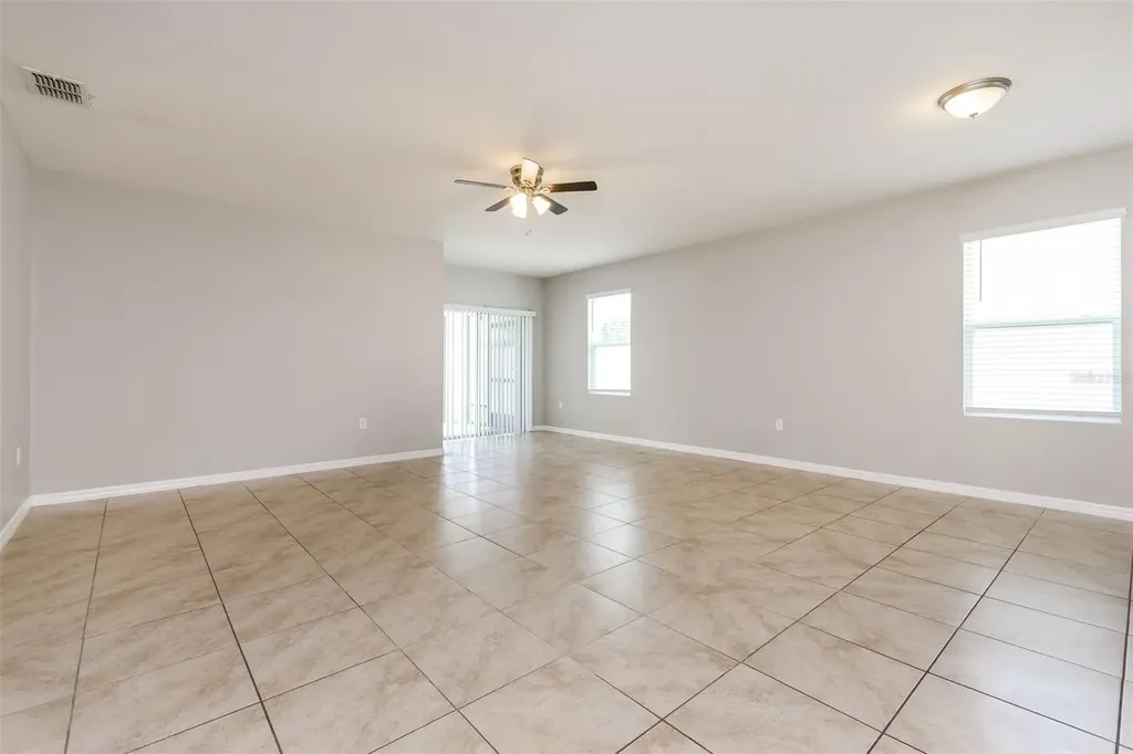 571 Autumn Stream Drive Auburndale FL 33823