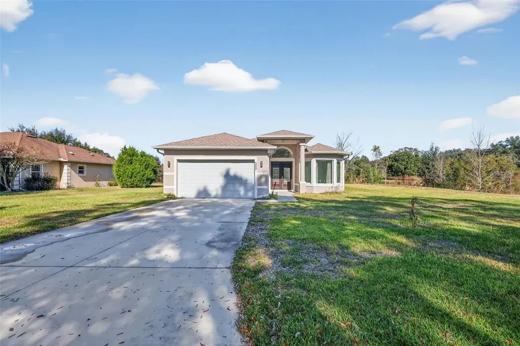 588 Dowling Circle Lady Lake FL 32159