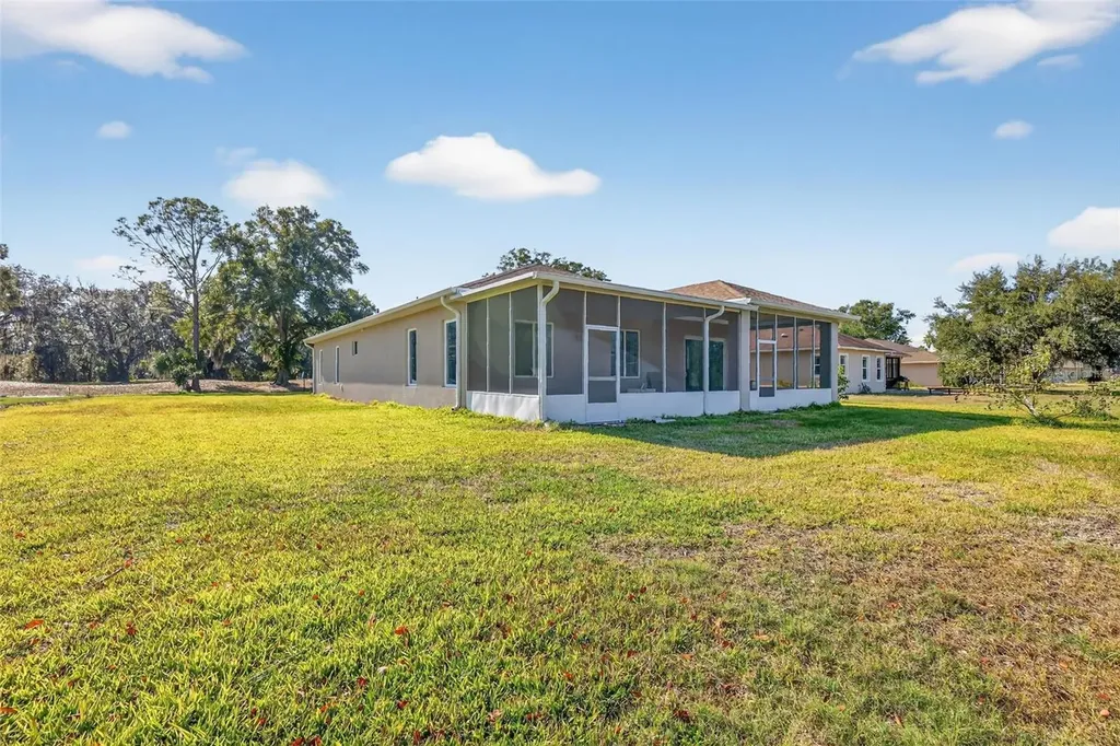 588 Dowling Circle Lady Lake FL 32159