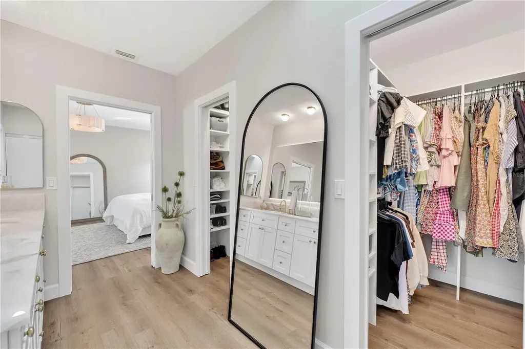 5361 Siesta Court Sarasota FL 34242