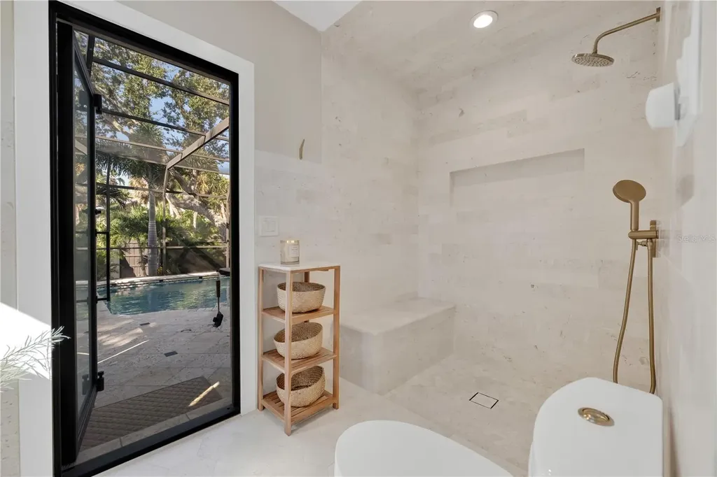5361 Siesta Court Sarasota FL 34242