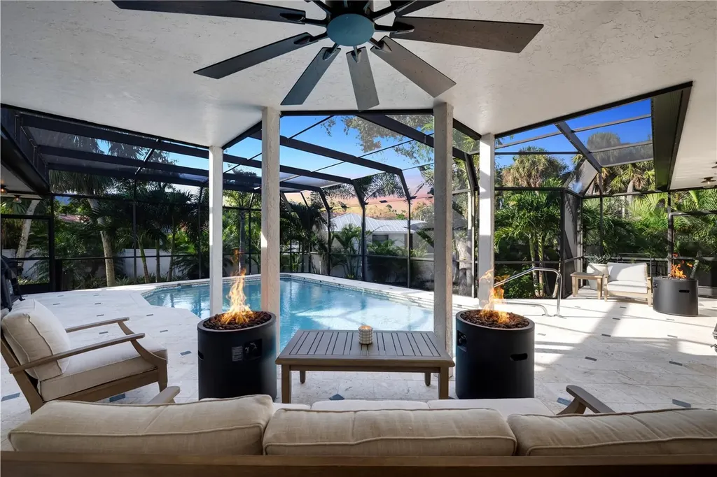 5361 Siesta Court Sarasota FL 34242