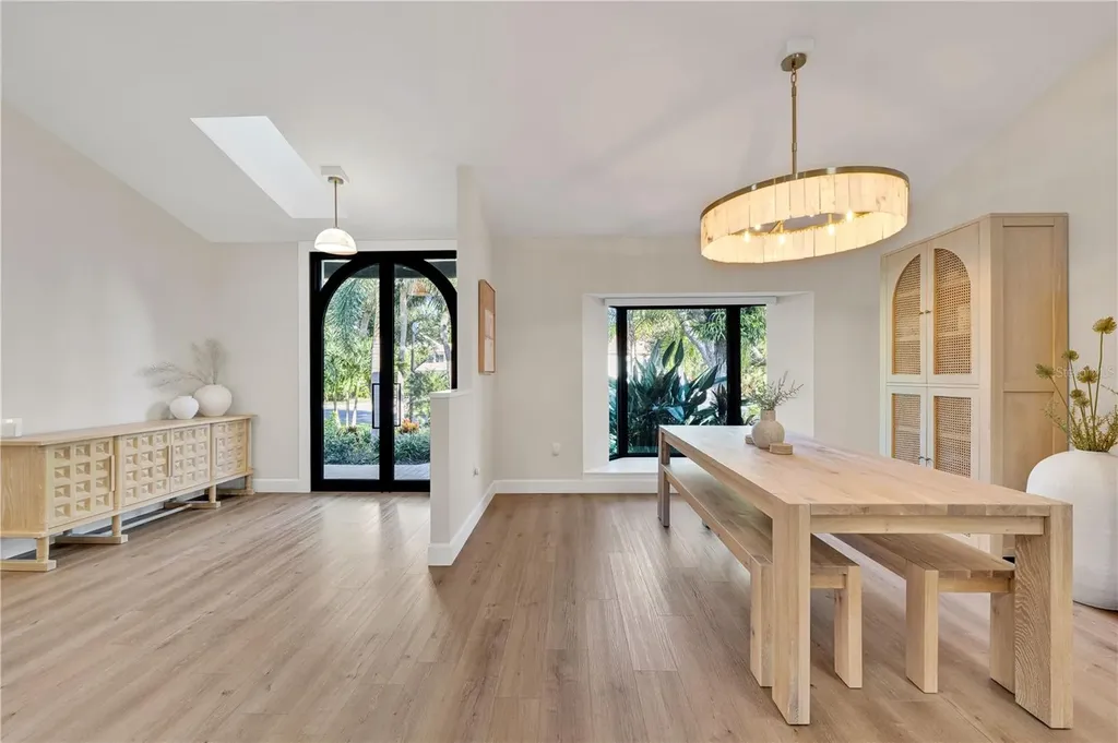 5361 Siesta Court Sarasota FL 34242
