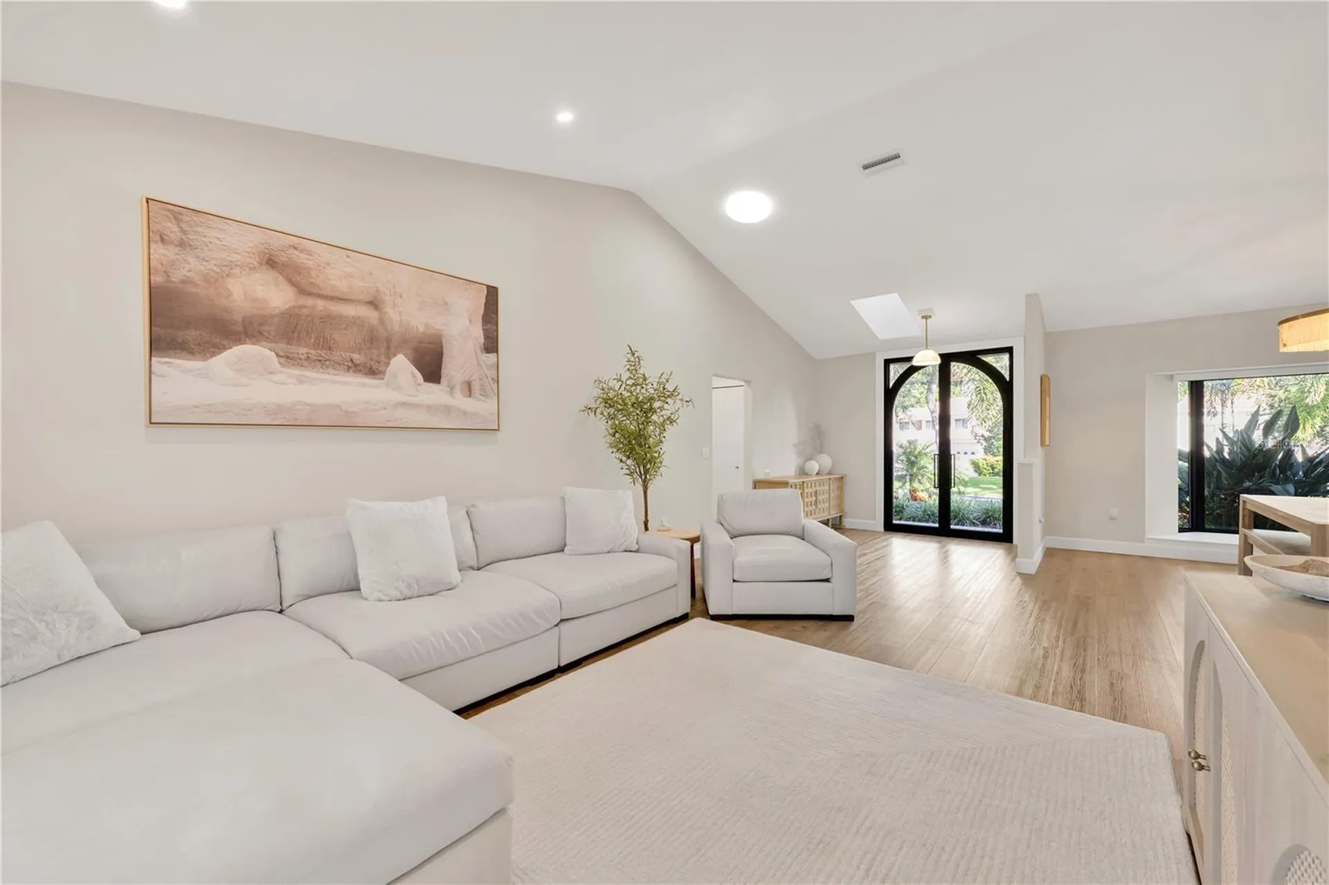 5361 Siesta Court Sarasota FL 34242