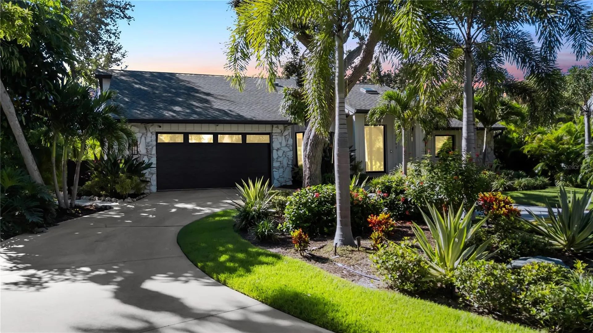 5361 Siesta Court Sarasota FL 34242