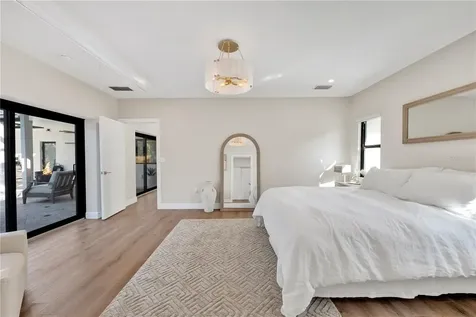 5361 Siesta Court Sarasota FL 34242