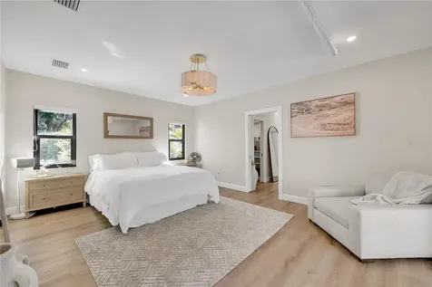 5361 Siesta Court Sarasota FL 34242